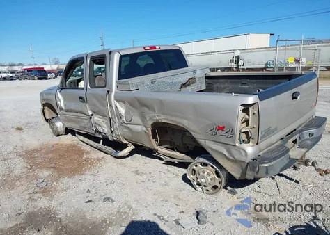 2005 GMC Sierra 2500Hd Sle z USA, uszkodzony, nr VIN 1GTHK29UX5E171119
